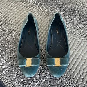 Salvatore ferragamo valerina flats